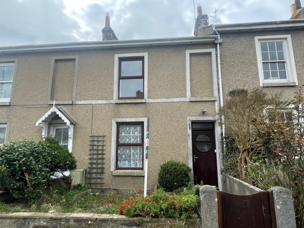 Lot: 153 - TERRACE PROPERTY FOR IMPROVEMENT - Front elevation of property